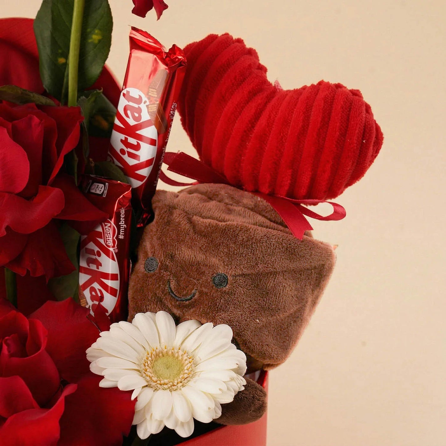 Heart Box of Red Roses n KitKat