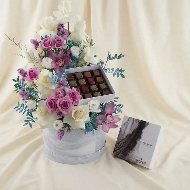 AANI & DANI Cube Cake n Flower Box