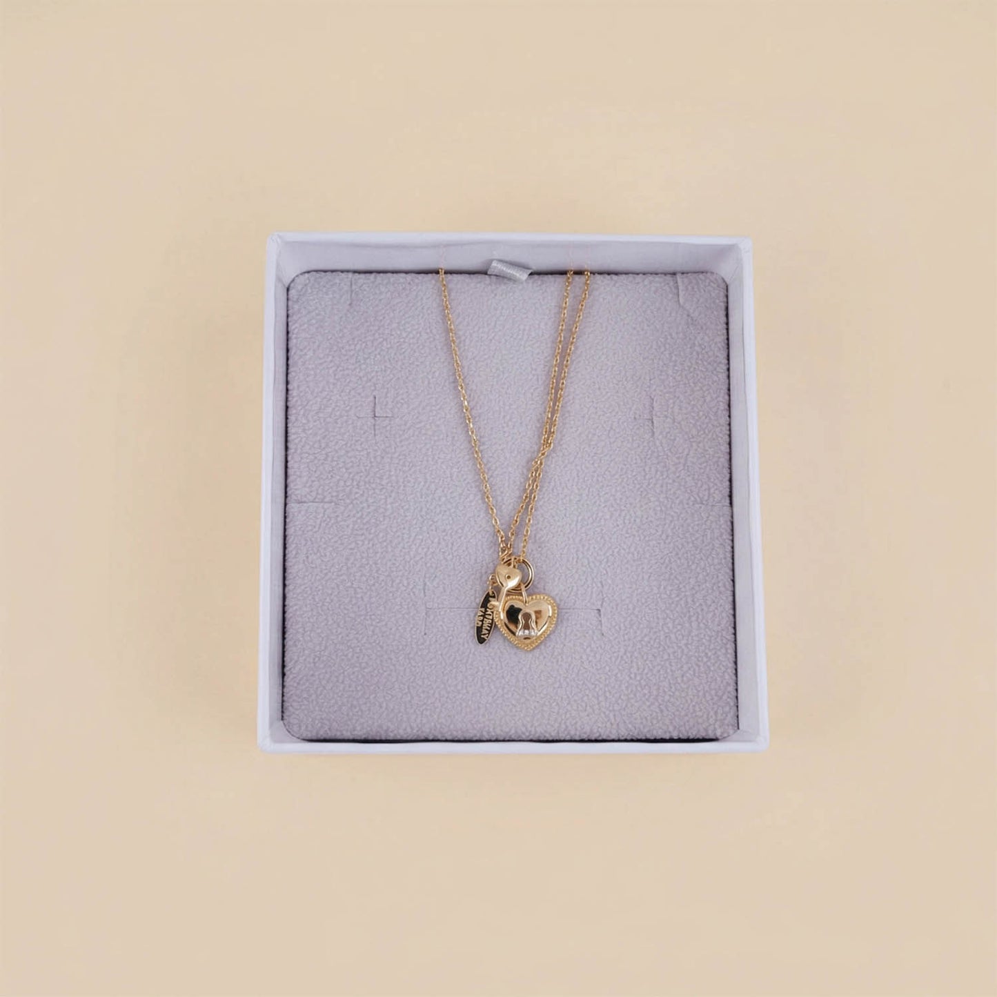 Fontenay Paris Necklace n Flower Box