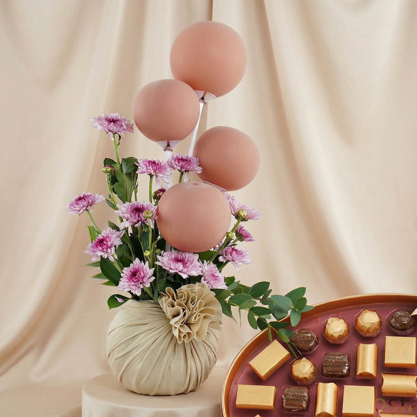 Bostani Chocolate Leather Box with Flower Vase n Balloons