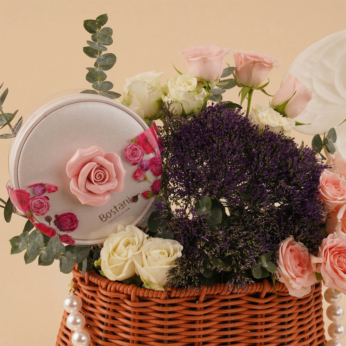 Bostani Rose Box with Flower Bag
