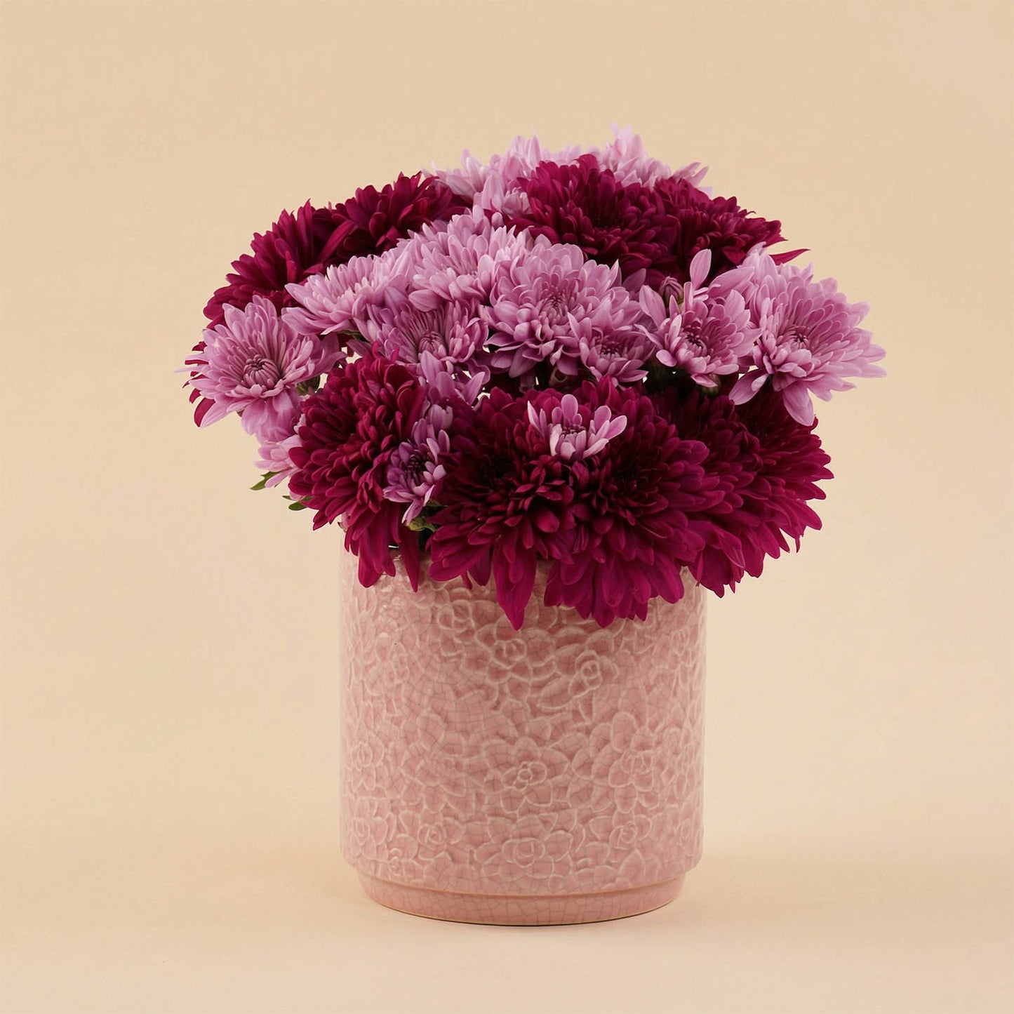 Chrysanthemum Flower Vase with Pink Cake