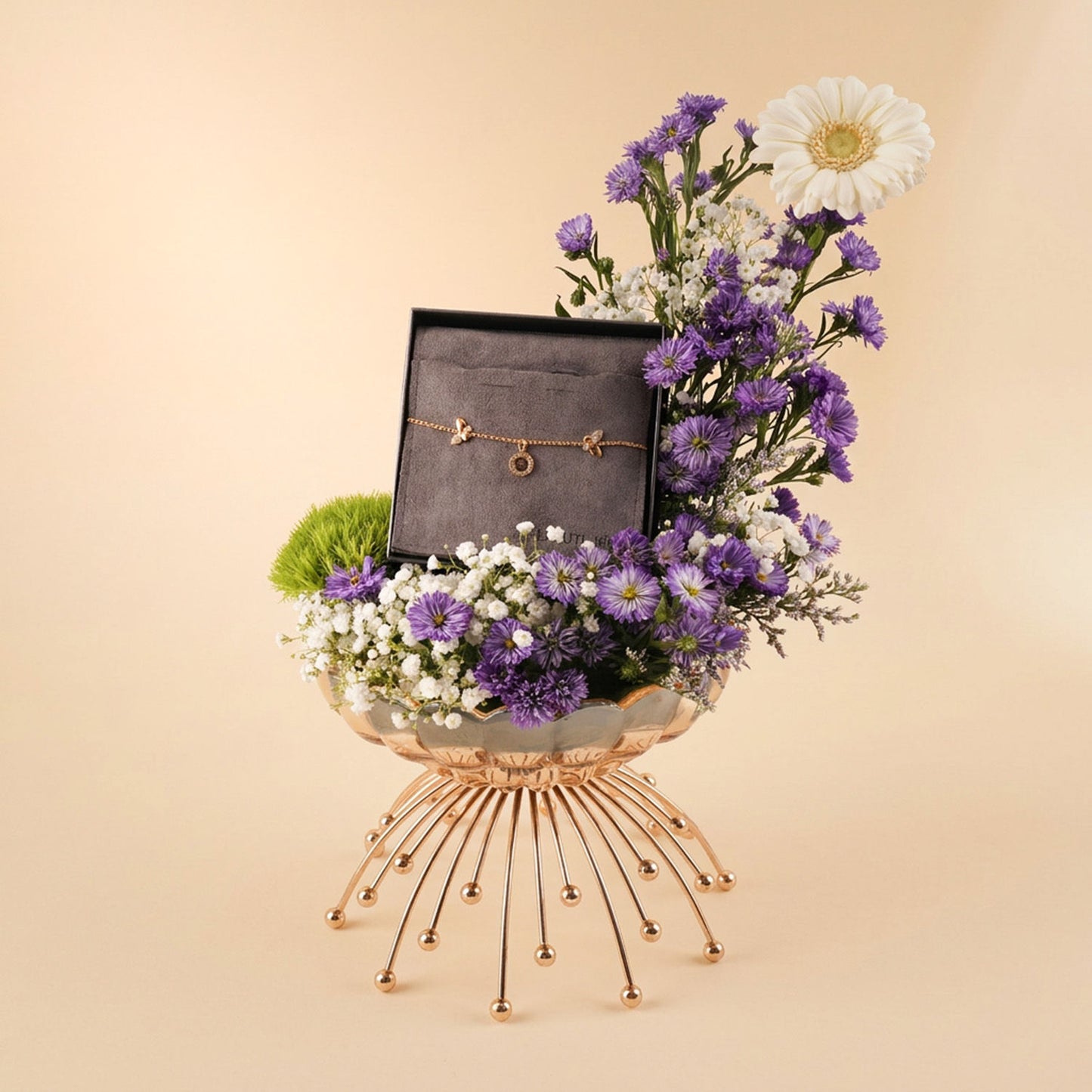 Cerruti Jewelry & Flower Royal Gold Stand