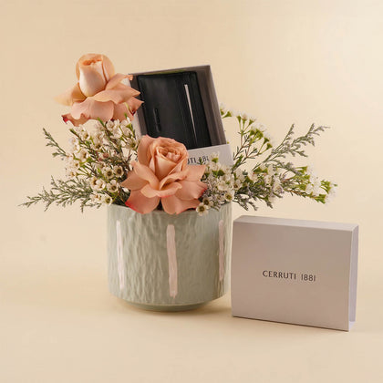 Cappuccino Roses Signature Vase & Cerruti Card Holder