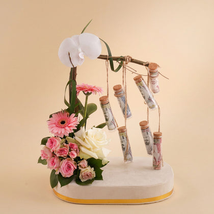 COngratulation Flowers and SAR1800 Money Arrangement