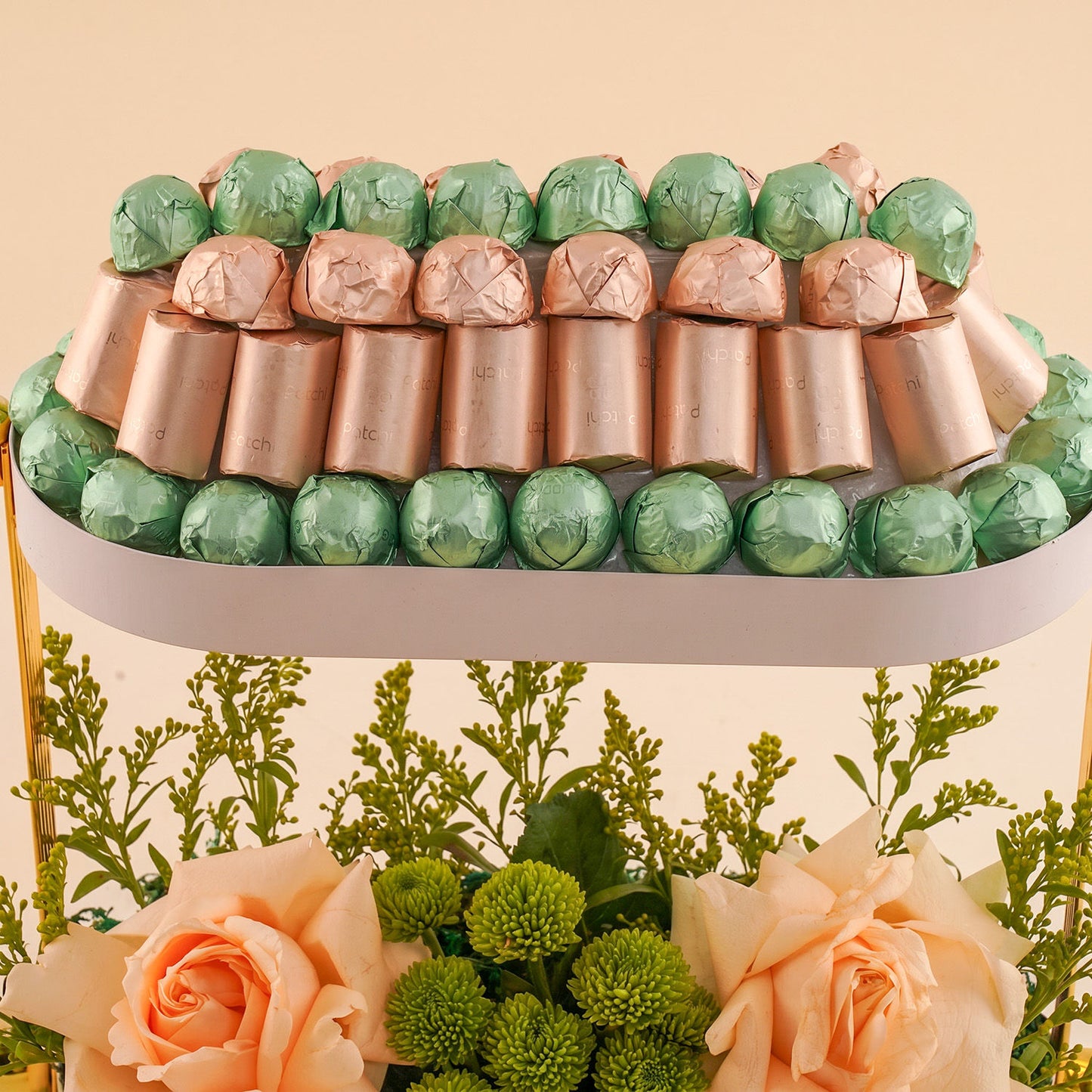 Luxury Patchi Gift with Peach Roses