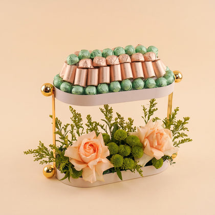 Luxury Patchi Gift with Peach Roses