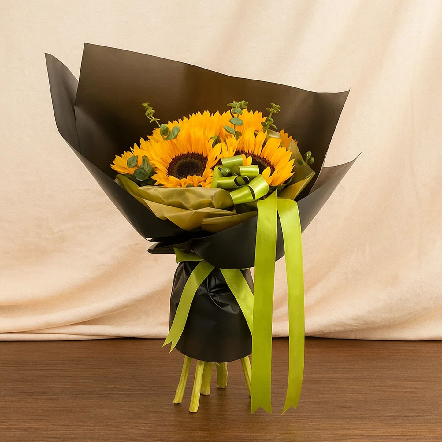 Charm of Sunshine Small Bouquet