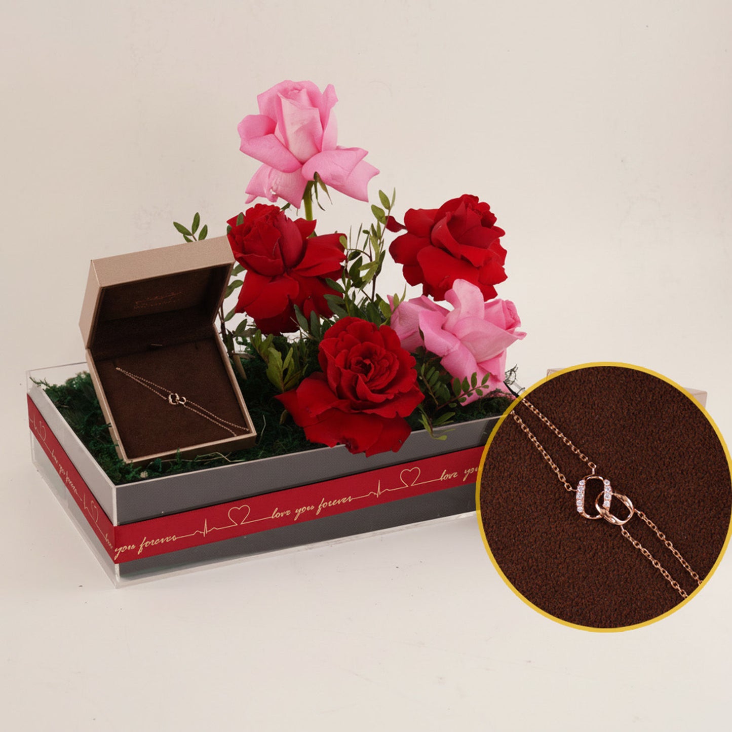 KOOHEJI Gold & Diamond Bracelet with Roses