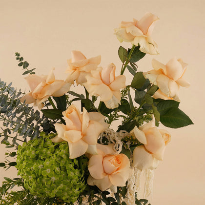 Royal Peach Elegance Rose Vase
